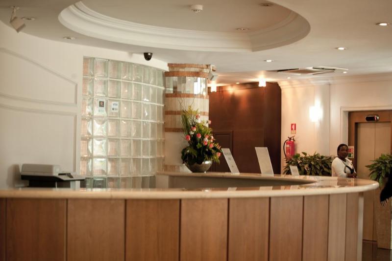 Hotel Florenca Luanda Esterno foto